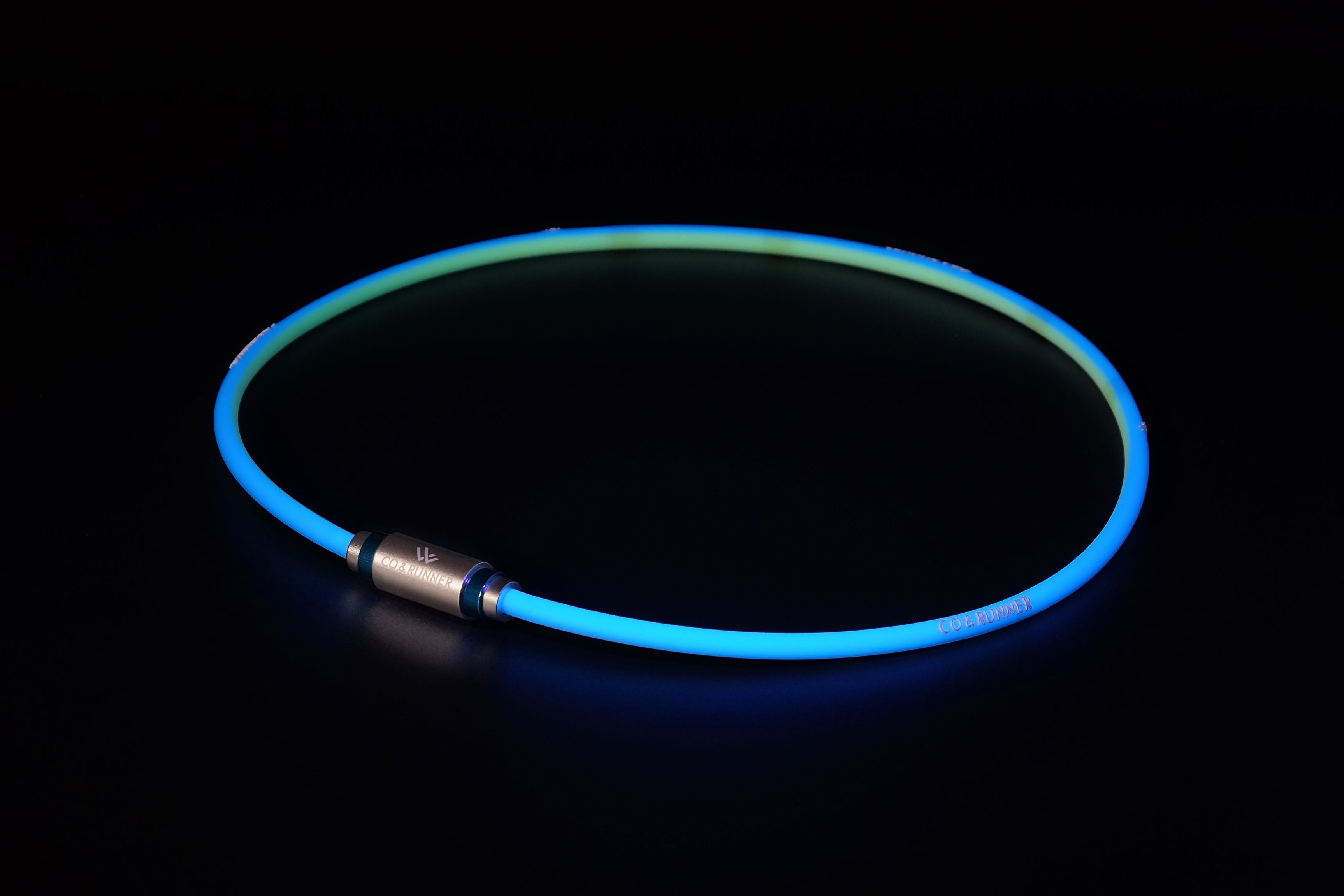 CO&RUNNER 磁気ネックレス ネオンモデル(BLUE)